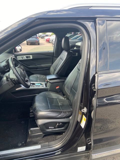 Used 2020 Ford Explorer Limited w/ Class III Trailer Tow Package AWD/4WD image 5