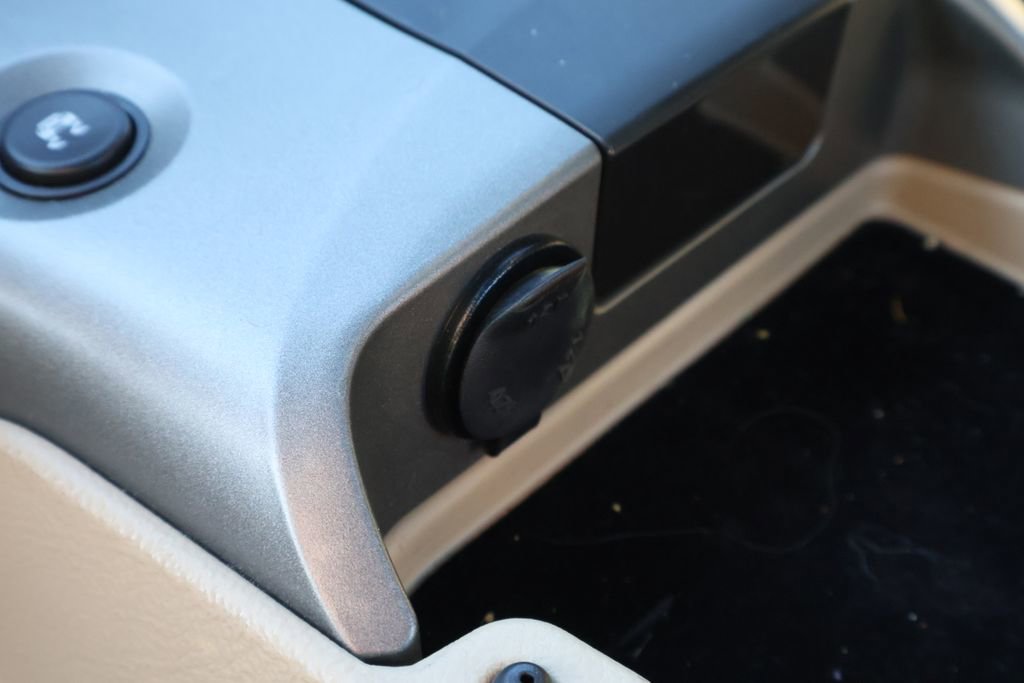 Used 2007 Chevrolet Corvette Coupe w/ Preferred Equipment Group image 34