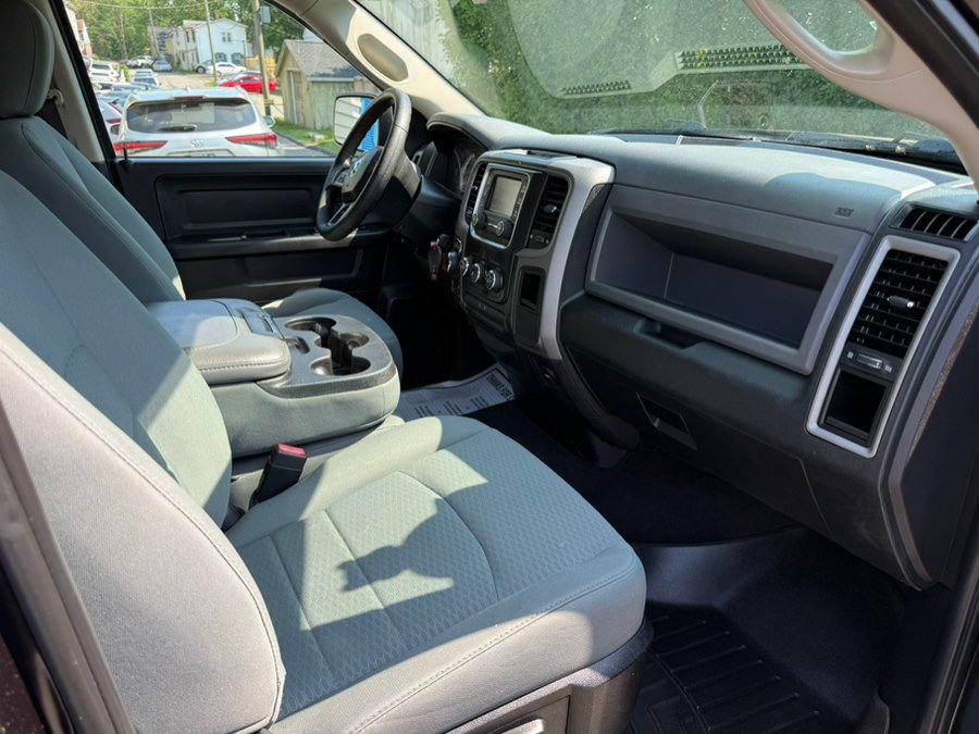Used 2016 RAM 1500 Express w/ Black Ram 1500 Express Group AWD/4WD image 26