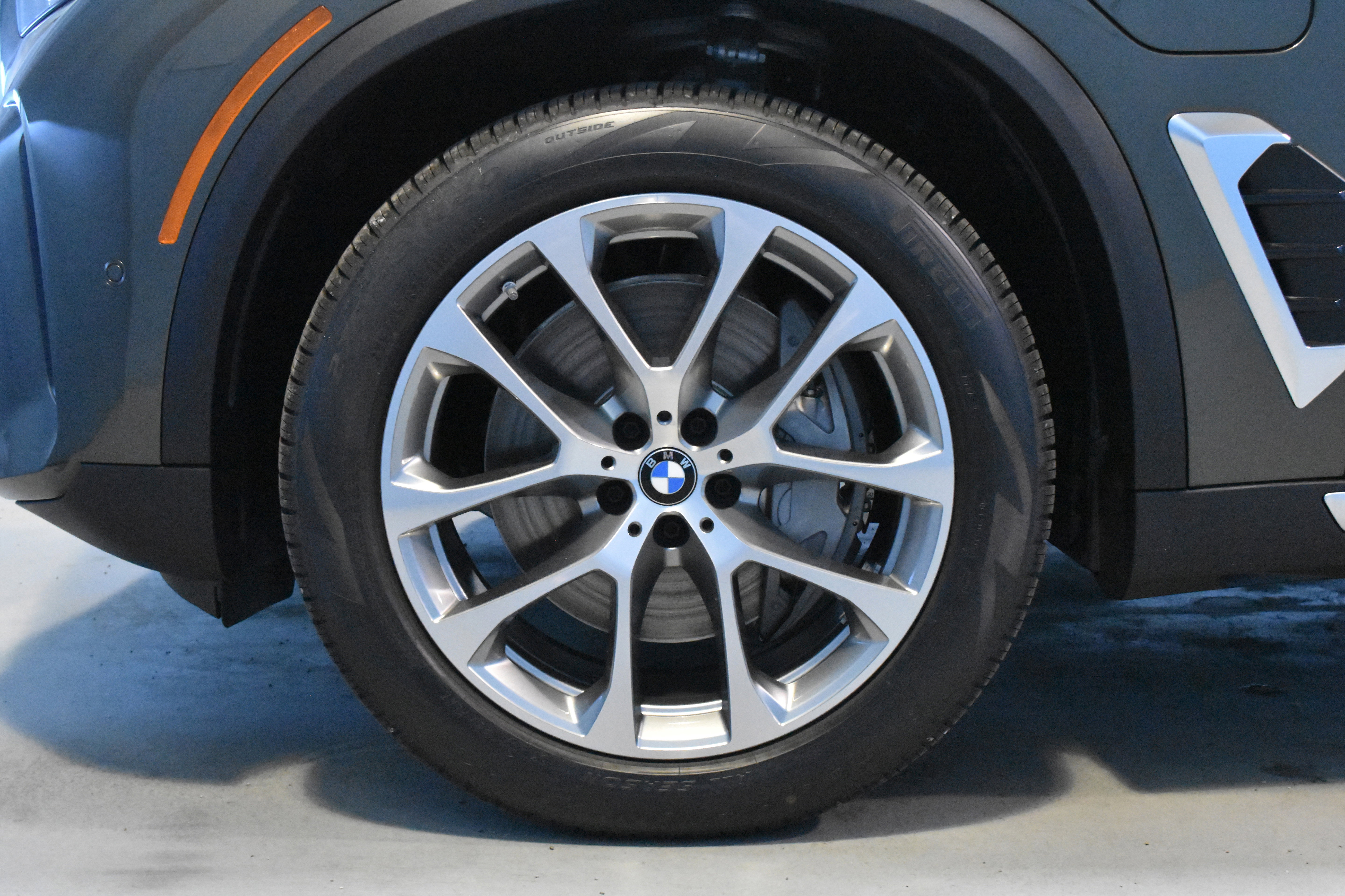 New 2026 BMW X5 xDrive50e w/ Executive Package AWD/4WD image 25