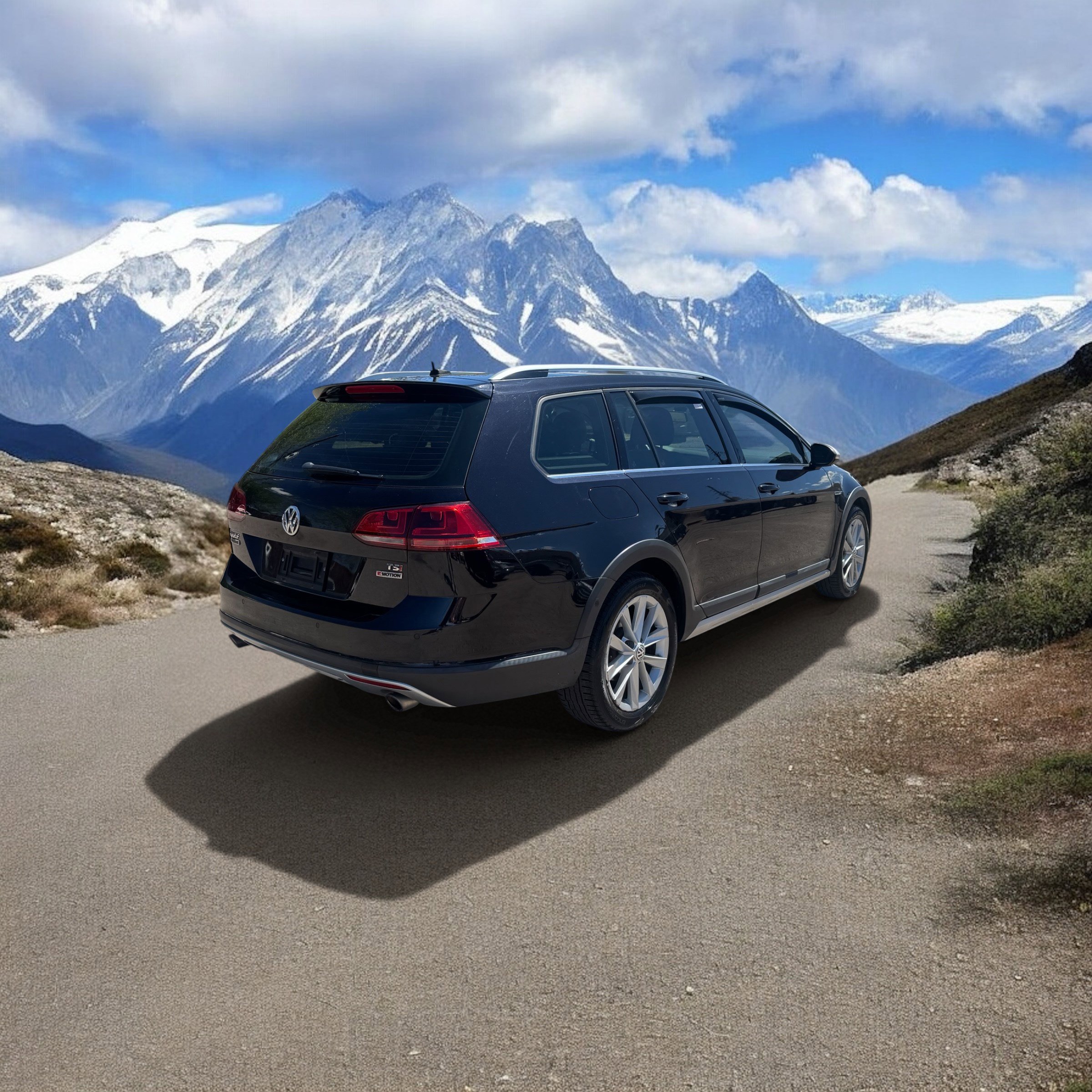 Used 2017 Volkswagen Golf Alltrack SE AWD/4WD image 5