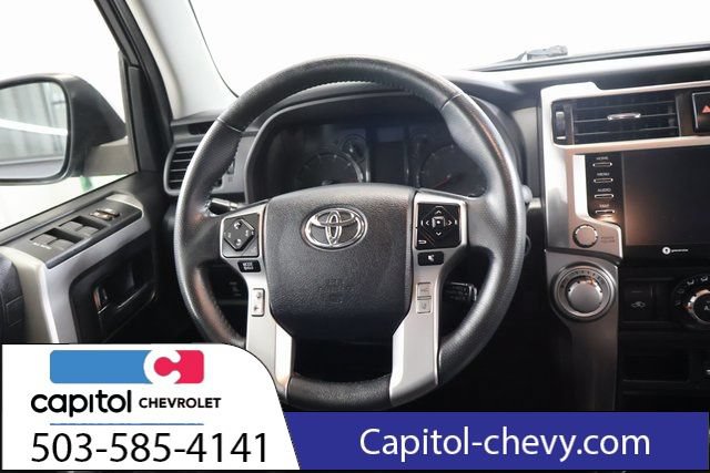 Used 2021 Toyota 4Runner SR5 Premium w/ Moonroof Package AWD/4WD image 17