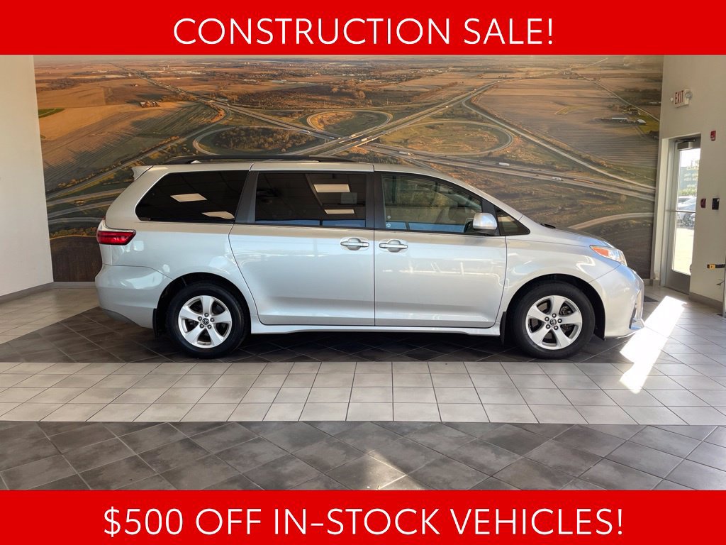 Used 2020 Toyota Sienna LE FWD image 4