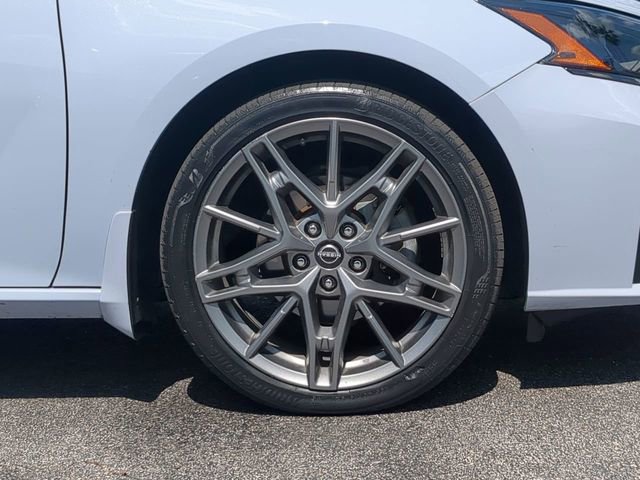 Used 2023 Nissan Altima 2.0 SR image 11