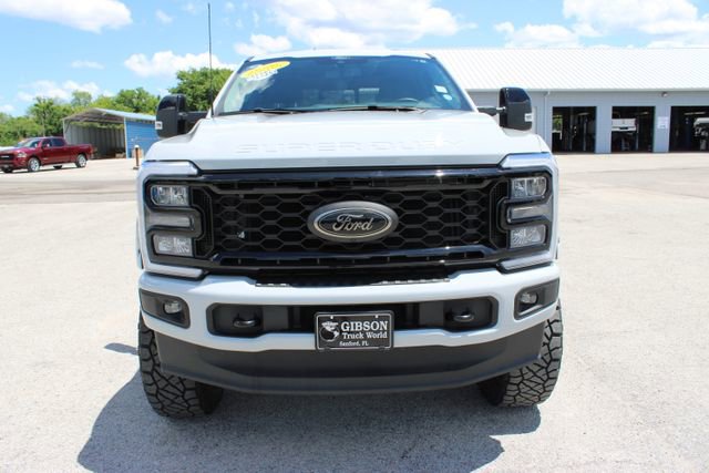 Used 2025 Ford F250 Lariat w/ Black Appearance Package AWD/4WD image 2