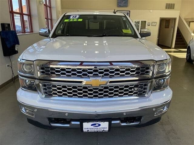 Used 2015 Chevrolet Silverado 2500 LTZ AWD/4WD image 2