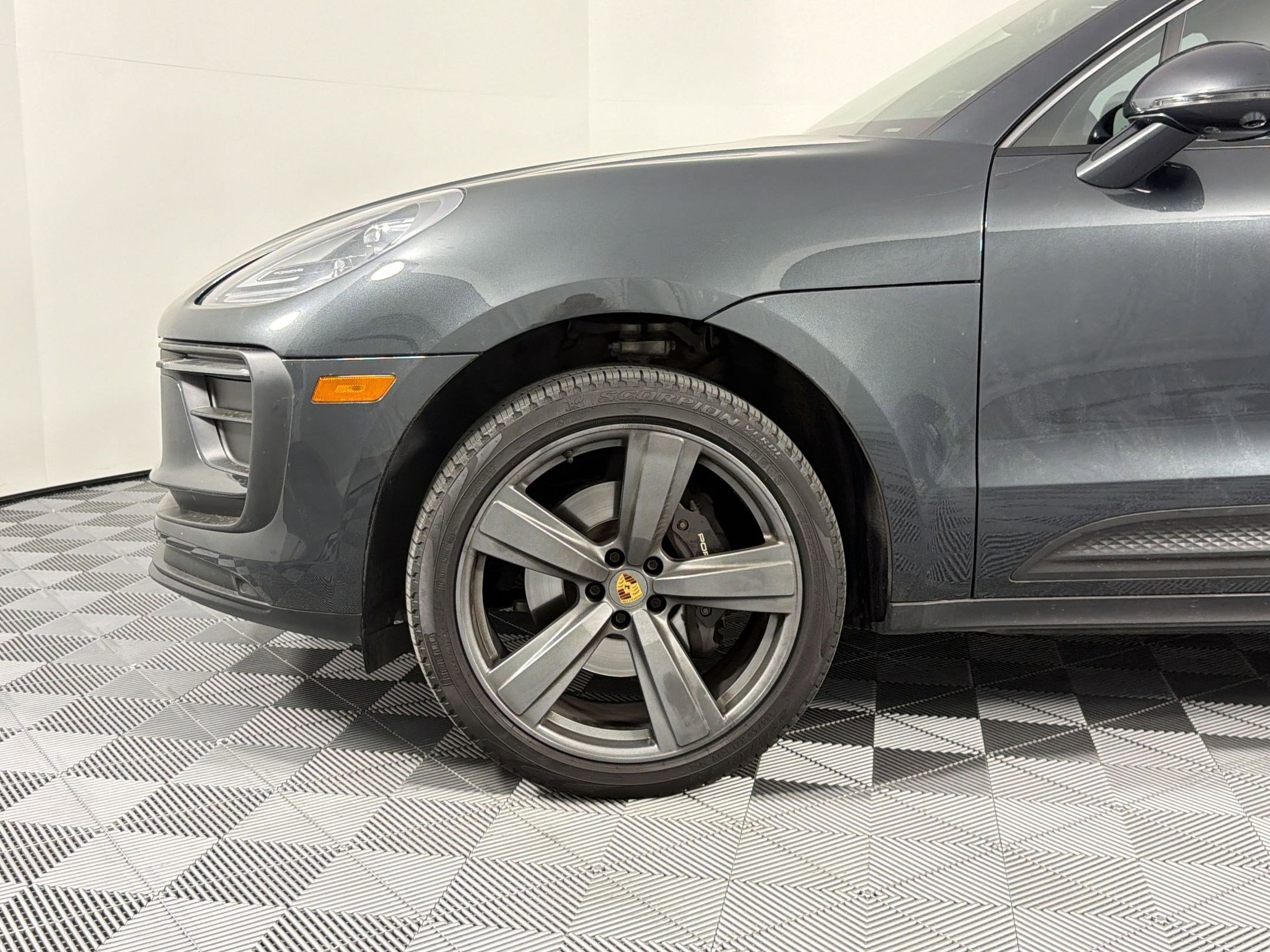 Certified 2023 Porsche Macan image 21