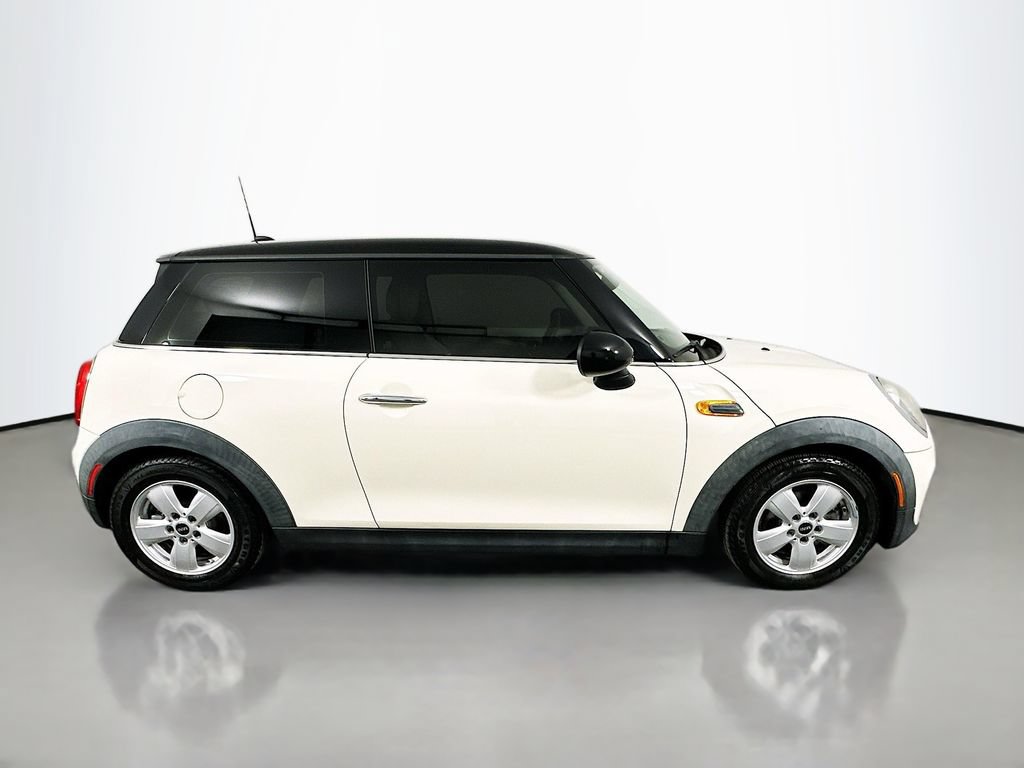 Used 2016 MINI Cooper 2-Door Hardtop FWD image 4