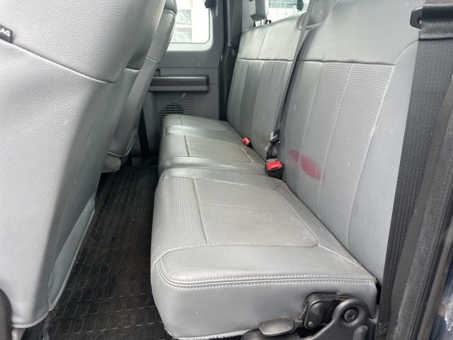 Used 2013 Ford F550 4x4 SuperCab Super Duty w/ Snow Plow Prep Pkg image 17