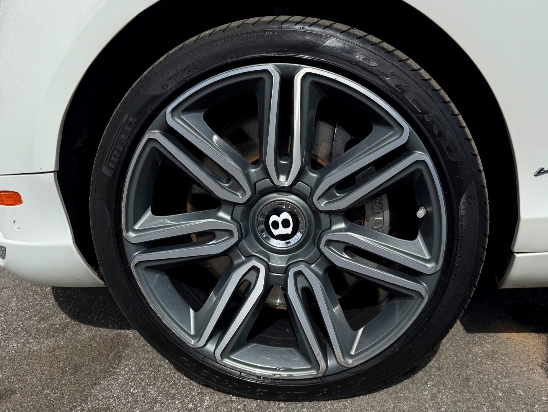 Used 2017 Bentley Continental GT image 53