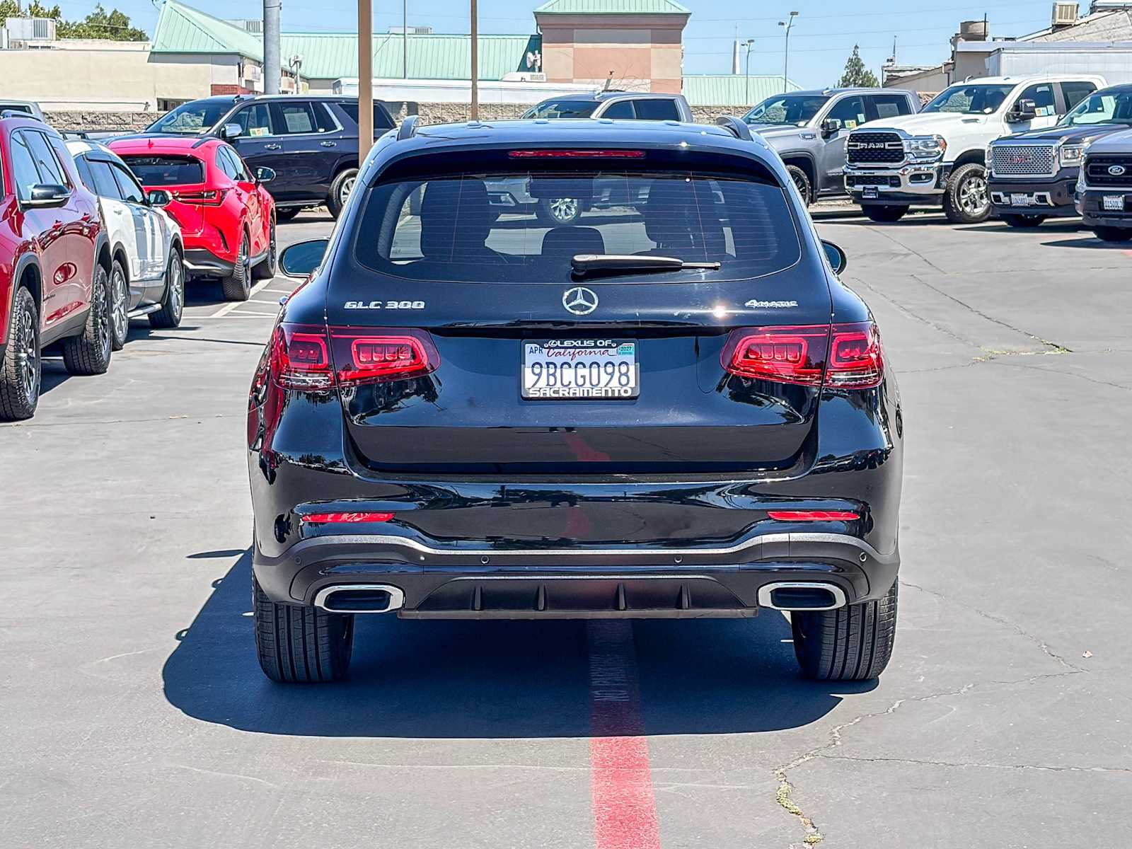 Used 2022 Mercedes-Benz GLC 300 4MATIC image 4
