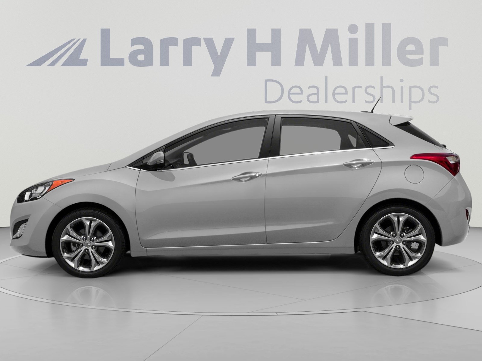Used 2015 Hyundai Elantra GT w/ Option Group 03 FWD image 3