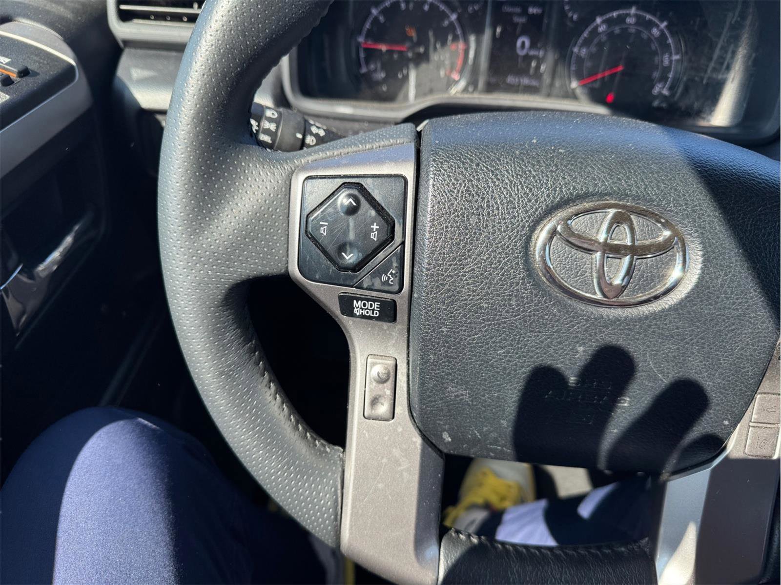 Used 2024 Toyota 4Runner SR5 AWD/4WD image 28