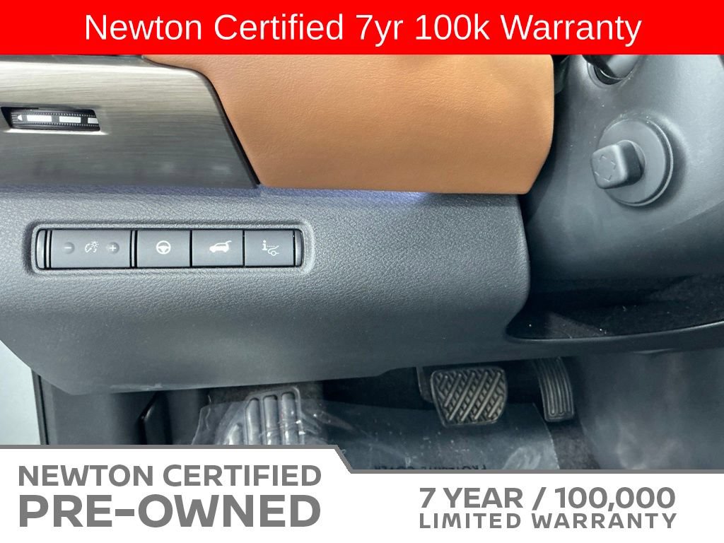 Used 2024 Nissan Pathfinder Platinum w/ Cargo Package FWD image 43