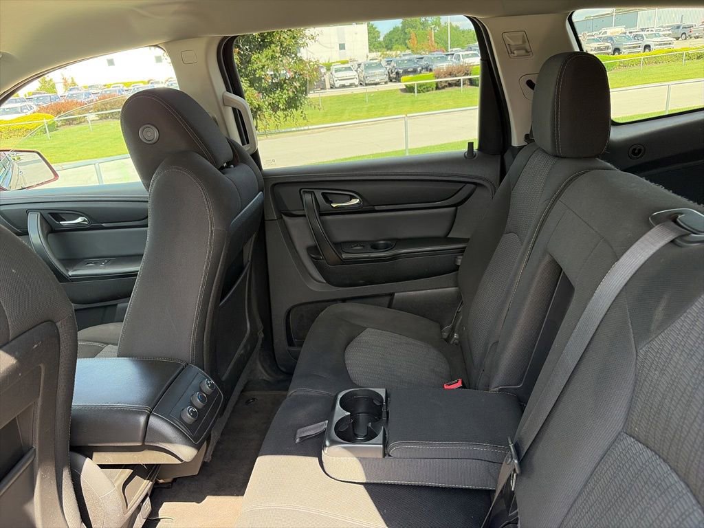 Used 2016 Chevrolet Traverse LT w/ Style and Technology Package FWD image 42