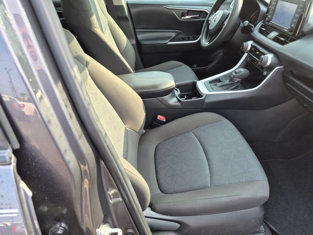 Used 2022 Toyota RAV4 XLE FWD image 18