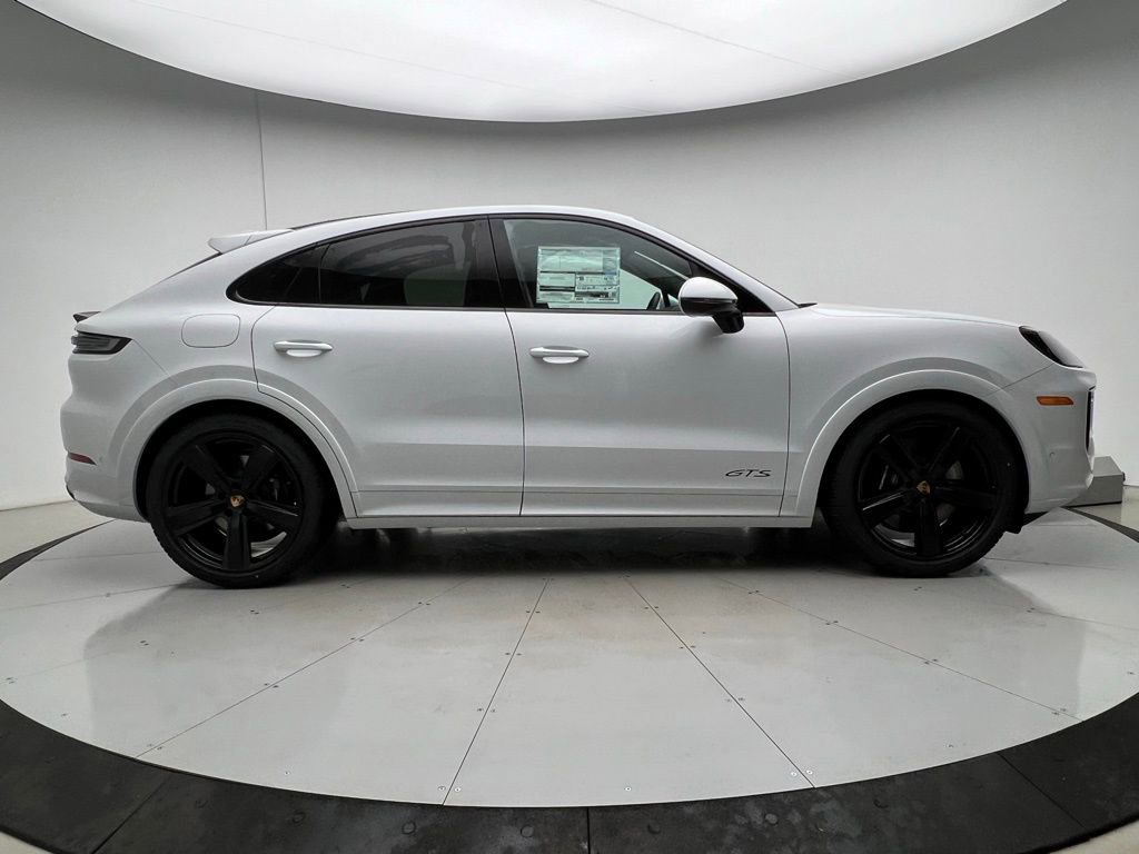 New 2026 Porsche Cayenne GTS image 23
