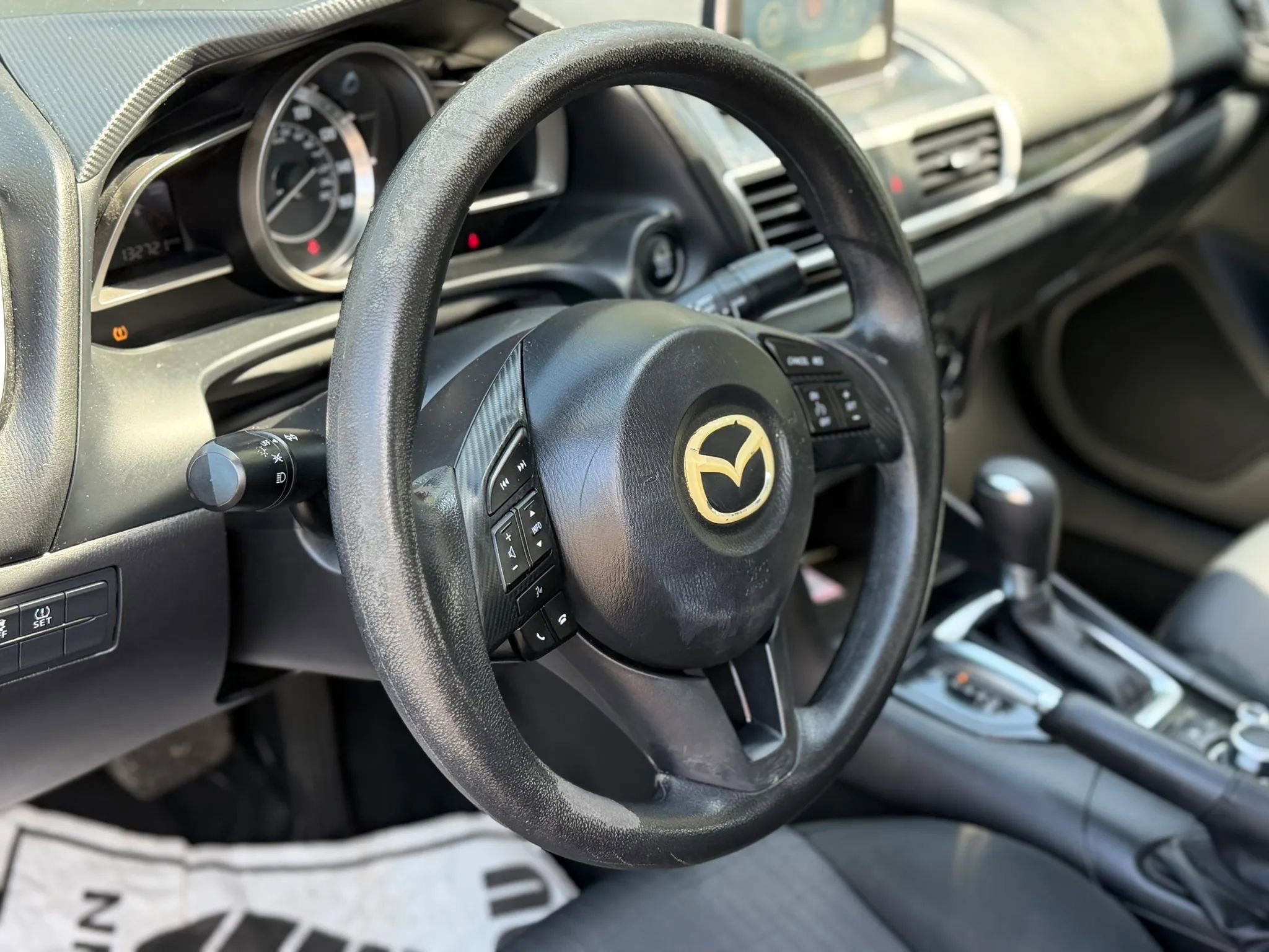 Used 2016 MAZDA MAZDA3 i Sport image 8