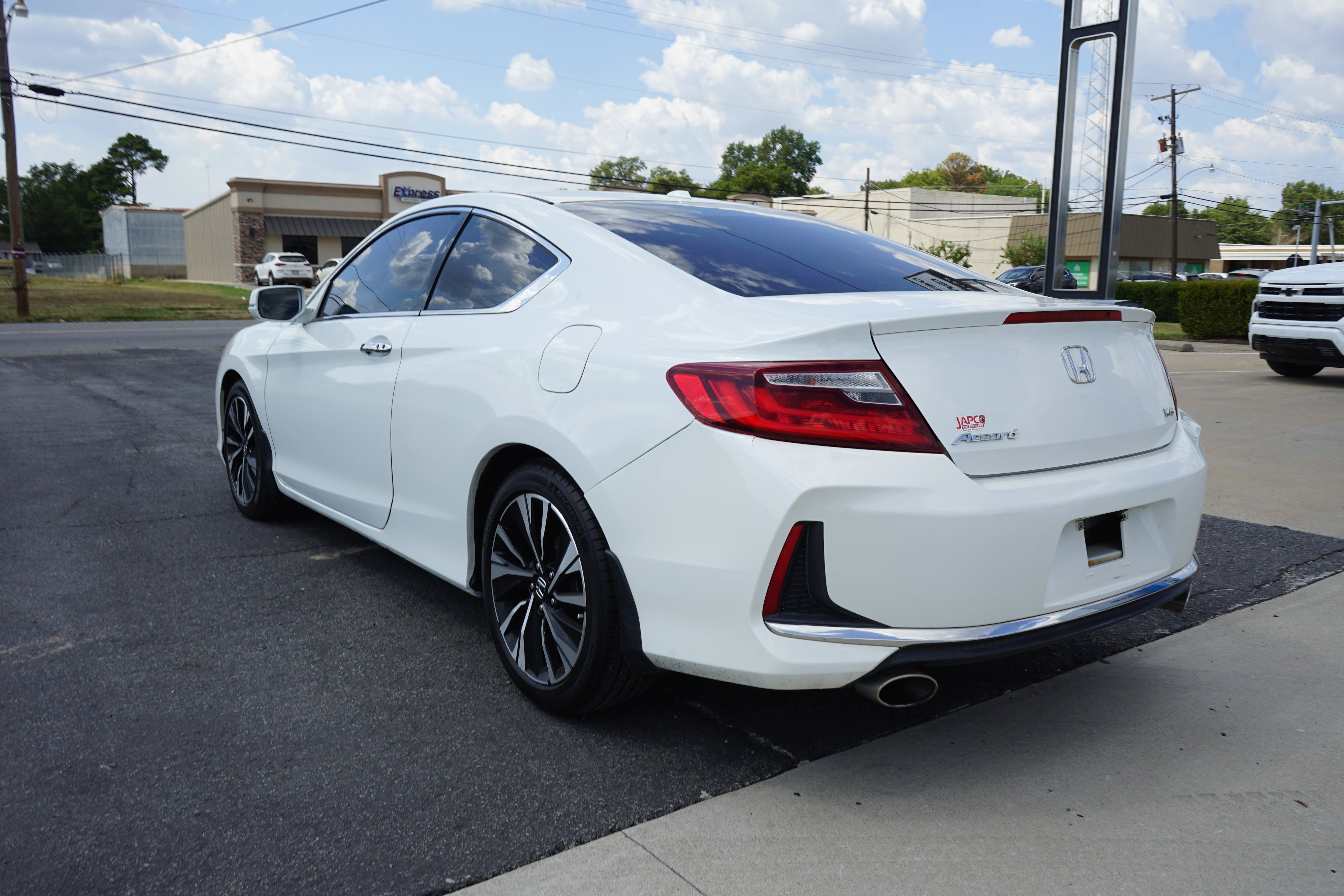 Used 2016 Honda Accord EX-L image 3