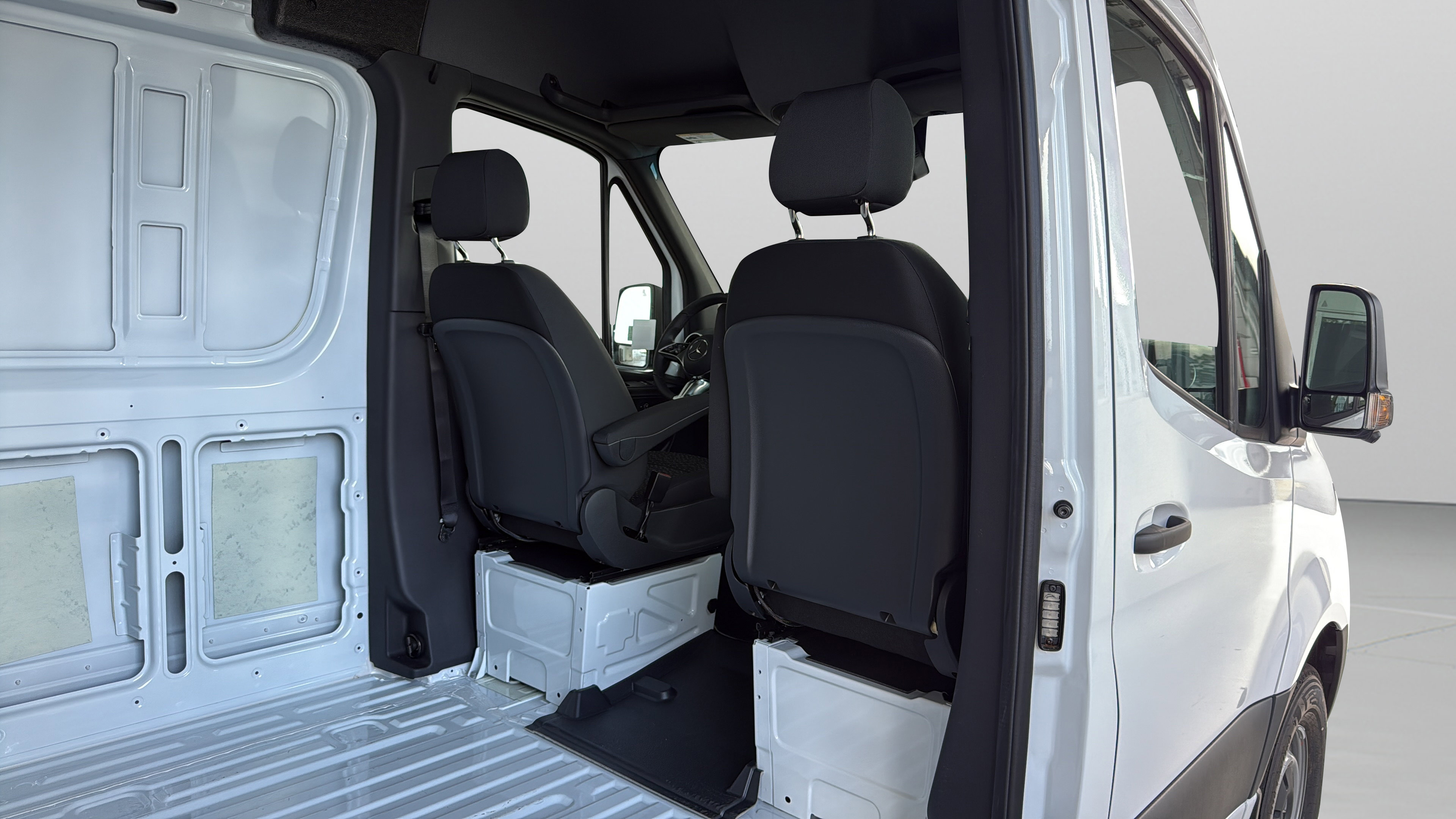 New 2026 Mercedes-Benz Sprinter 2500 image 14