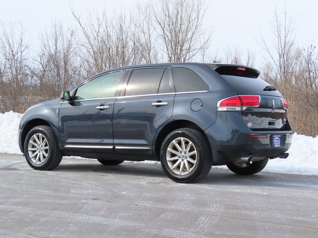 Used 2014 Lincoln MKX AWD w/ Equipment Group 102A image 25