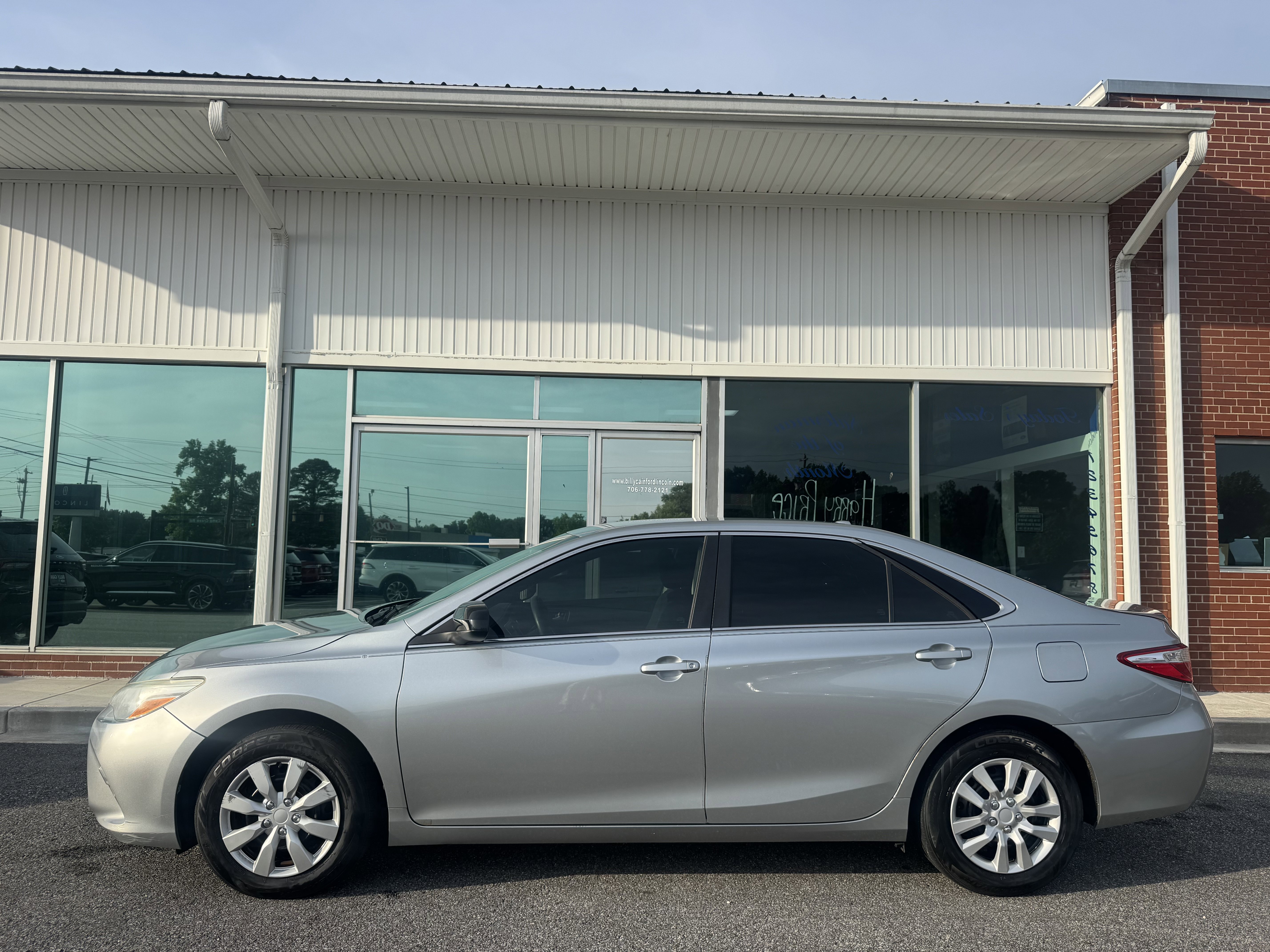 Used 2015 Toyota Camry LE