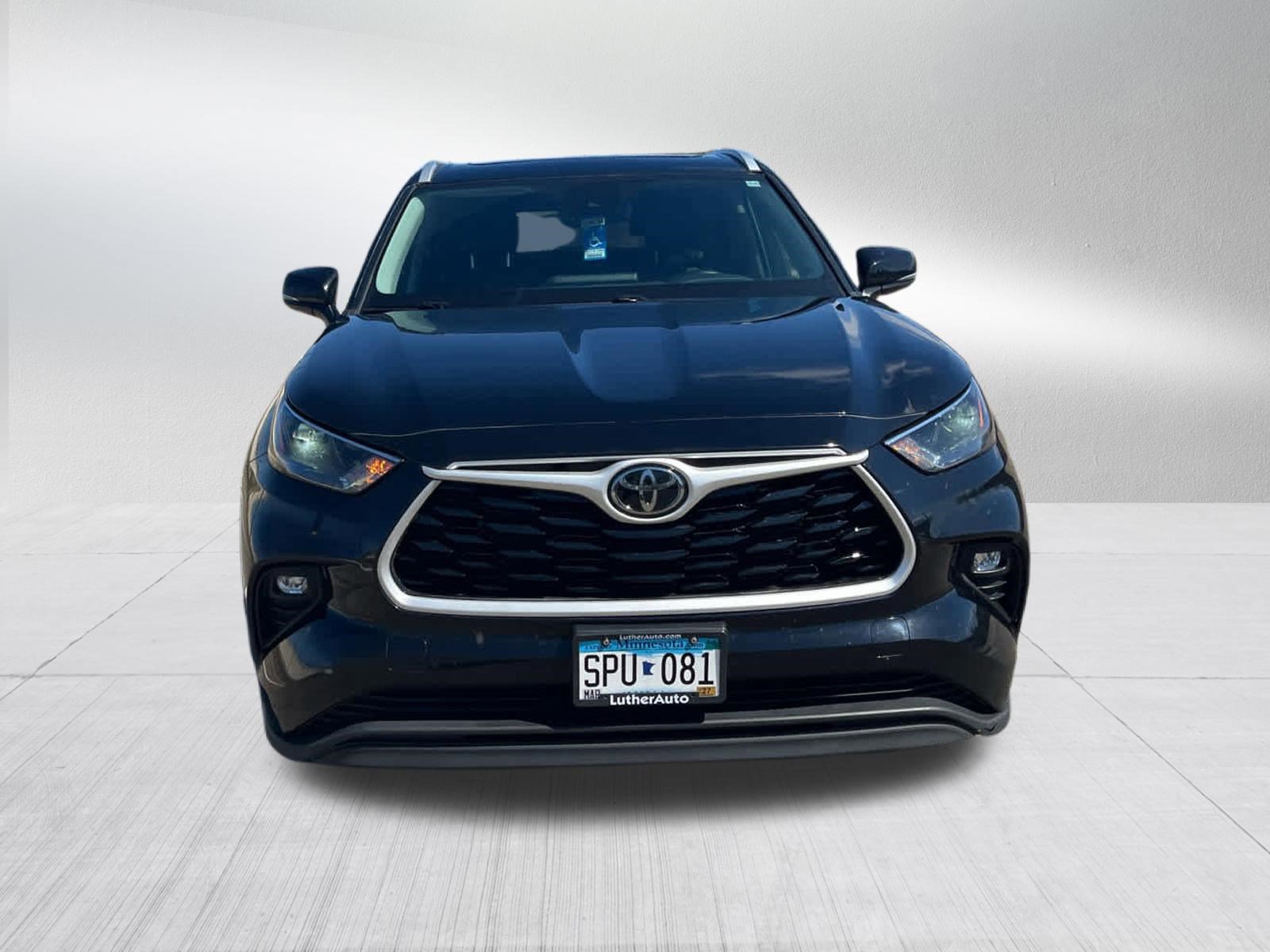 Used 2023 Toyota Highlander XLE AWD/4WD video 2