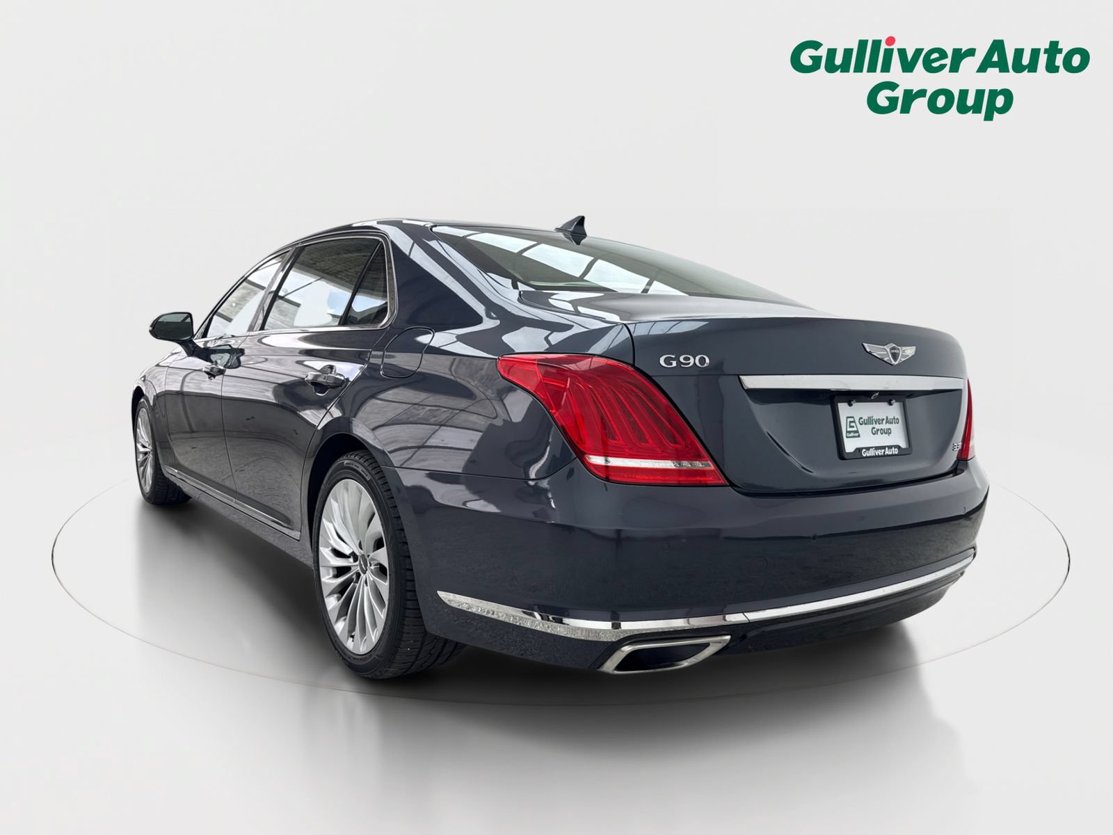 Used 2017 Genesis G90 3.3T Premium RWD image 5