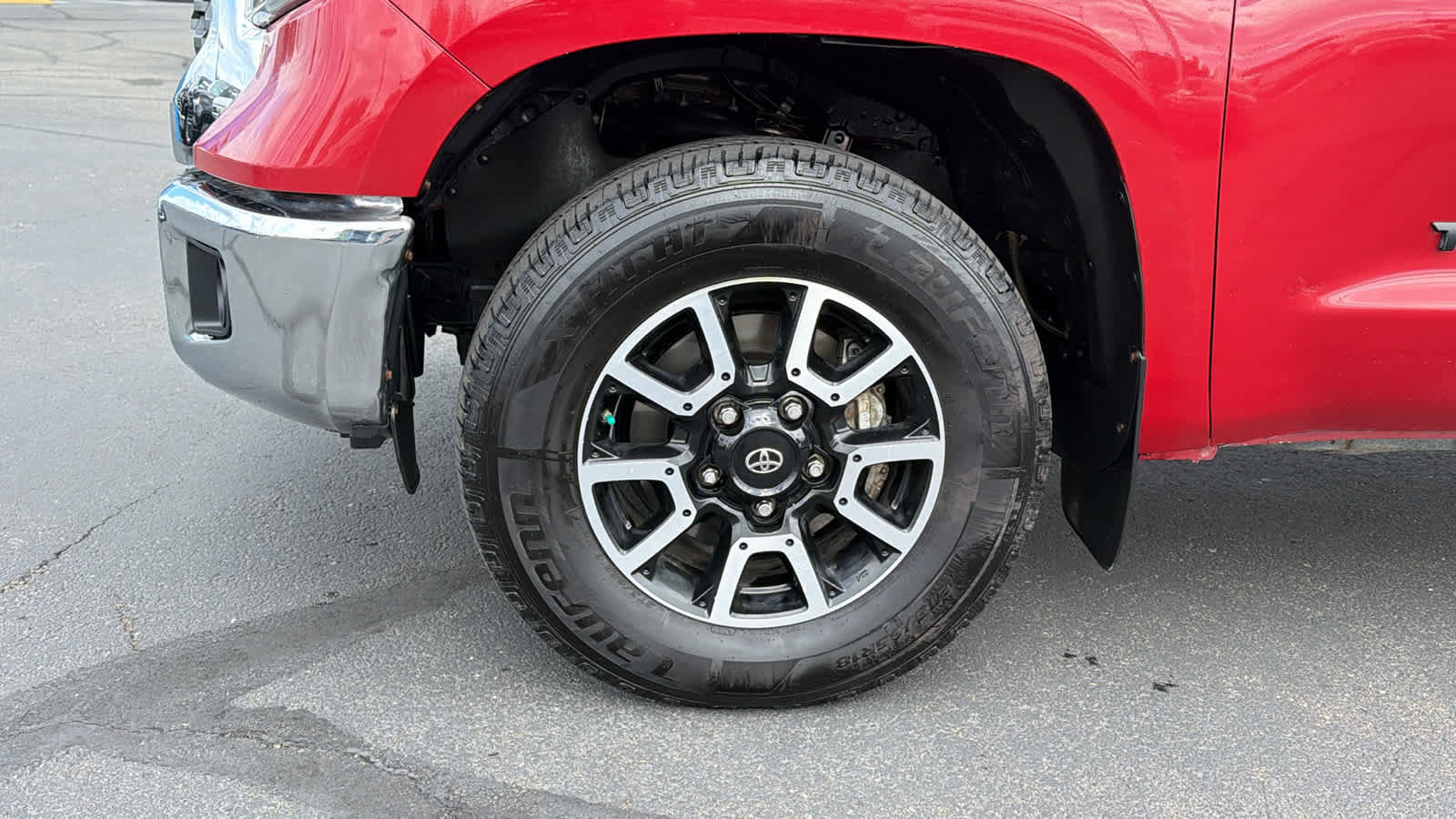 Used 2019 Toyota Tundra SR5 w/ TRD Off Road Package image 9