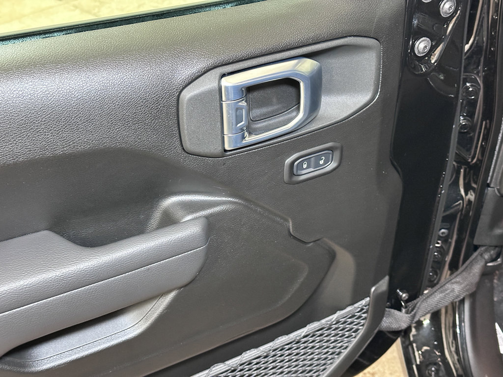 New 2026 Jeep Gladiator Sport AWD/4WD image 16