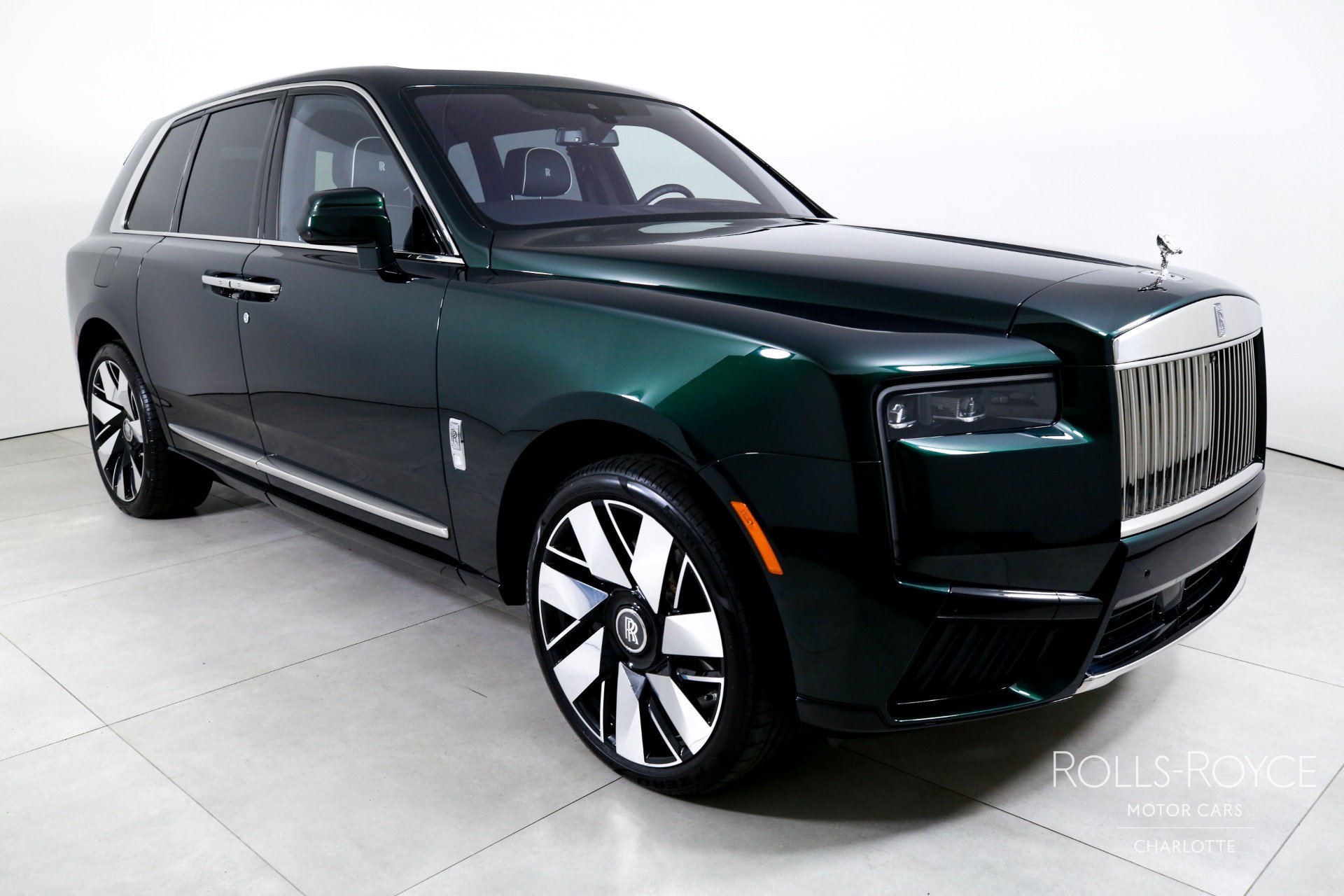Used 2026 Rolls-Royce Cullinan AWD/4WD image 6