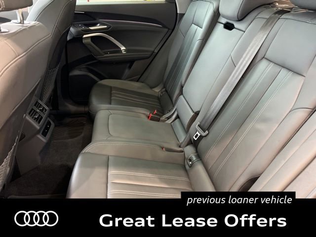 Used 2025 Audi Q5 Premium w/ Convenience Package AWD/4WD image 13
