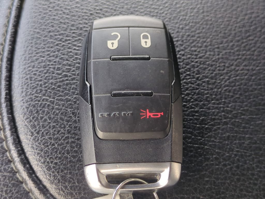 Used 2024 RAM 2500 Big Horn AWD/4WD image 30