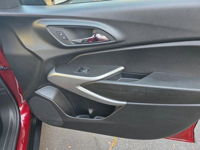 Certified 2024 Chevrolet Trax RS w/ Driver Confidence Package image 21