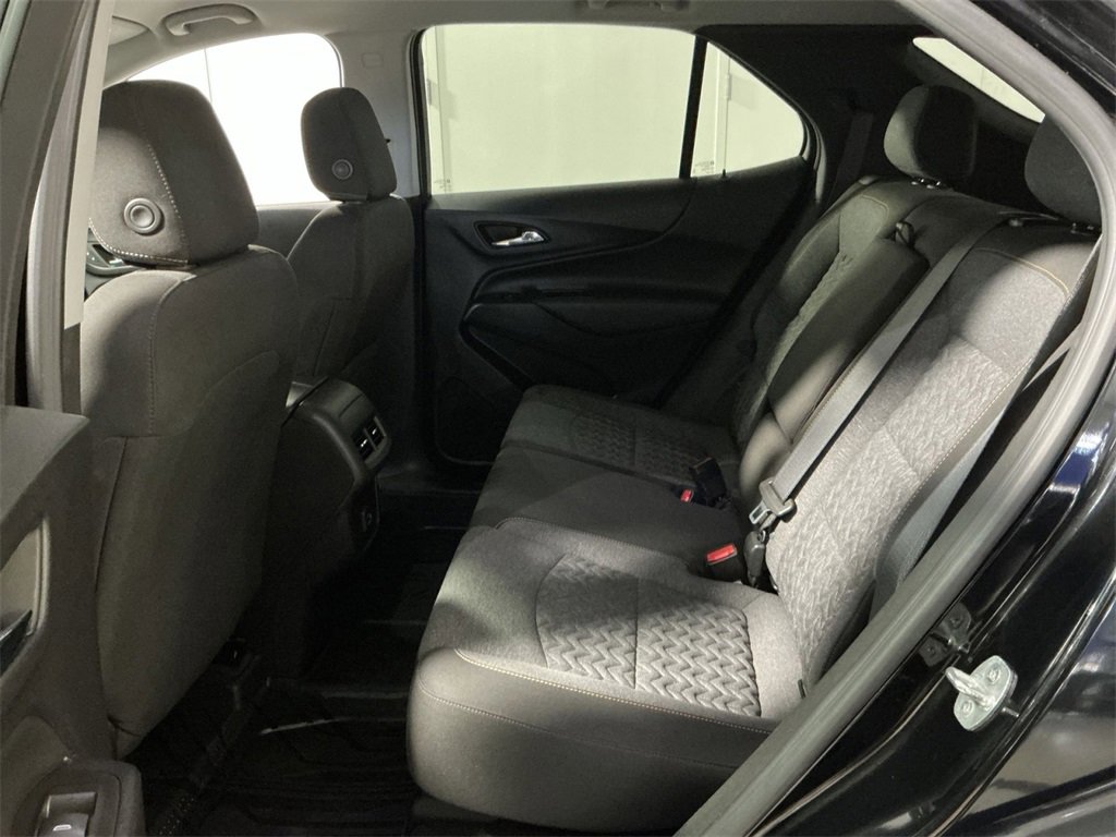 Used 2023 Chevrolet Equinox LT image 31