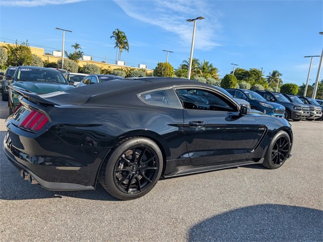 Used 2019 Ford Mustang Shelby GT350 w/ Technology Package image 11