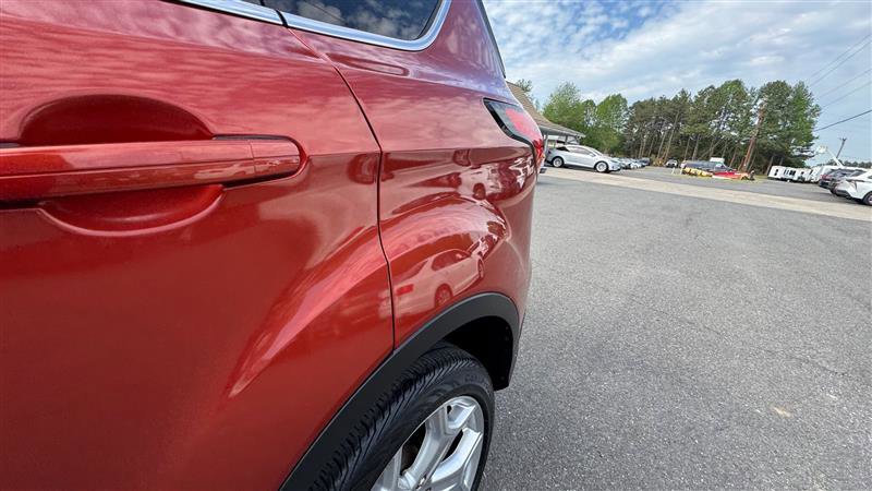 Used 2019 Ford Escape Titanium AWD/4WD image 18