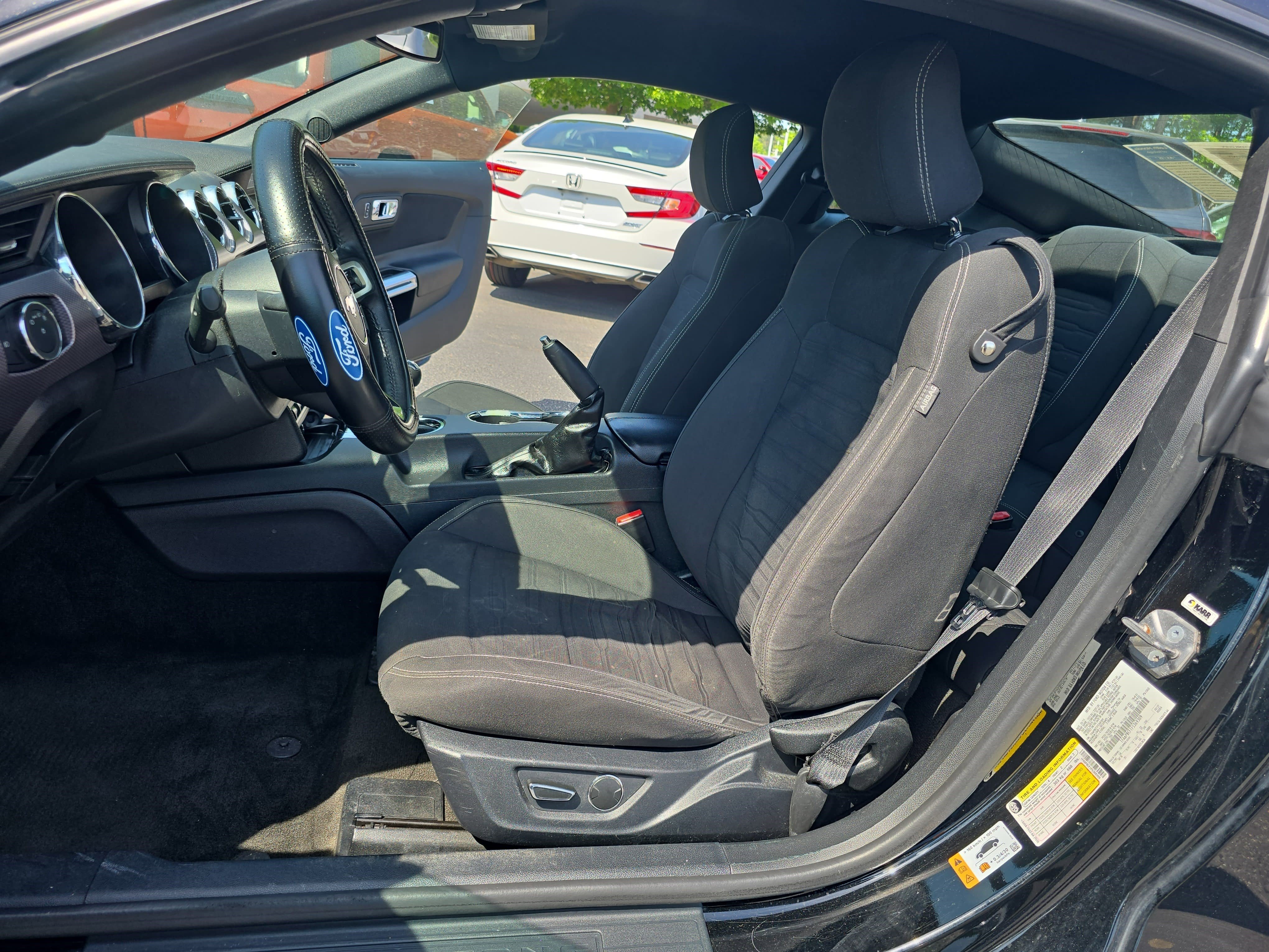 Used 2015 Ford Mustang GT RWD image 15