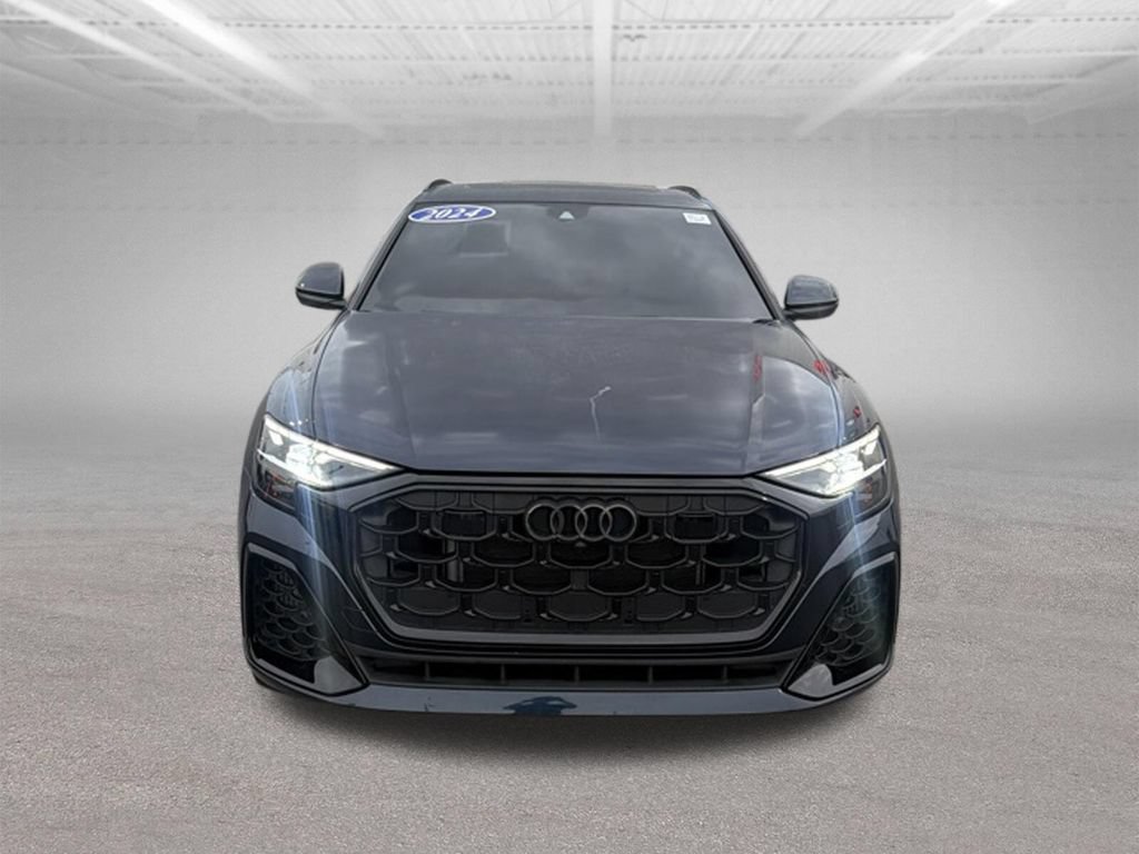 Used 2024 Audi Q8 Premium Plus AWD/4WD image 3
