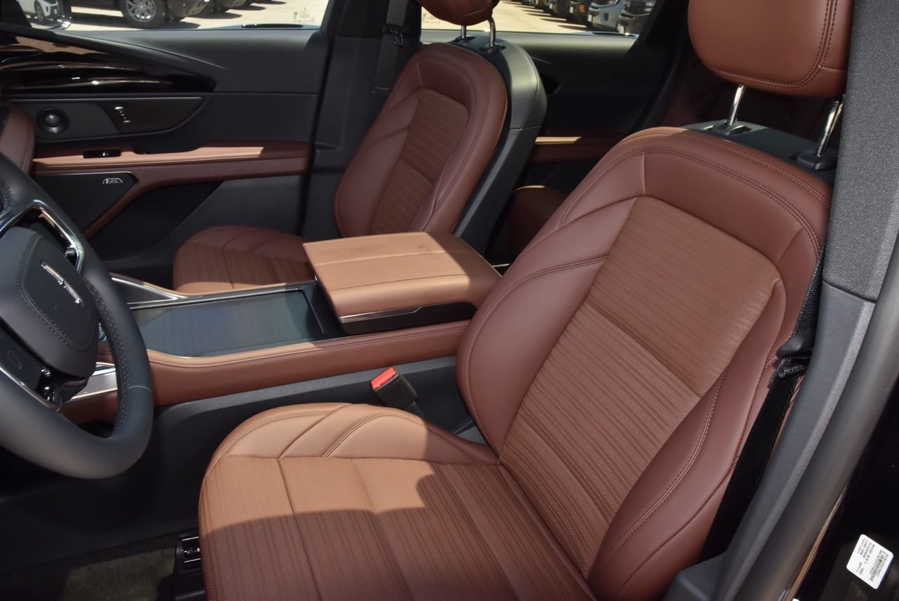 New 2026 Lincoln Nautilus Reserve w/ Jet Appearance Package AWD/4WD image 41