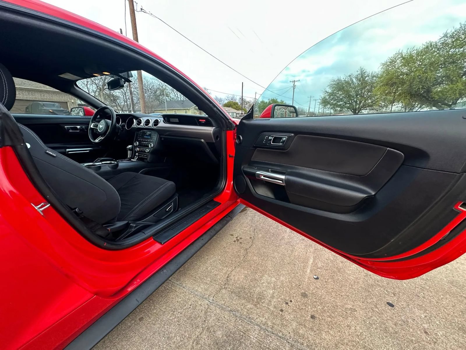 Used 2016 Ford Mustang GT w/ Black Accent Package RWD image 14