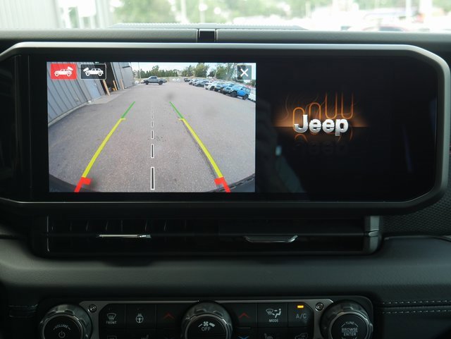 New 2025 Jeep Wrangler Unlimited Rubicon w/ XTREMEE 35" Tire Package image 8