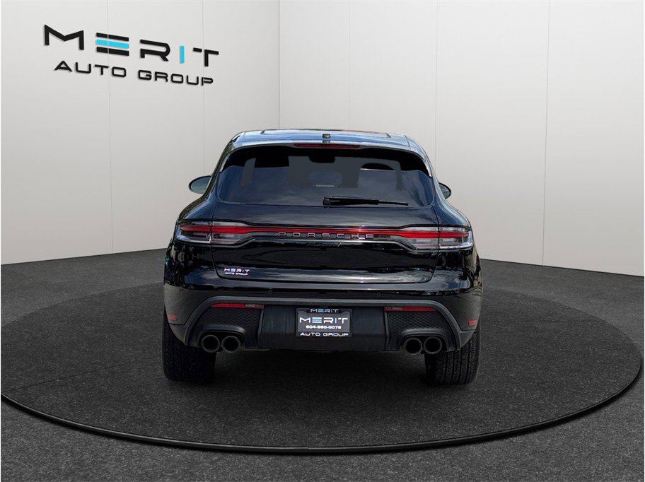 Used 2023 Porsche Macan Turbo image 8