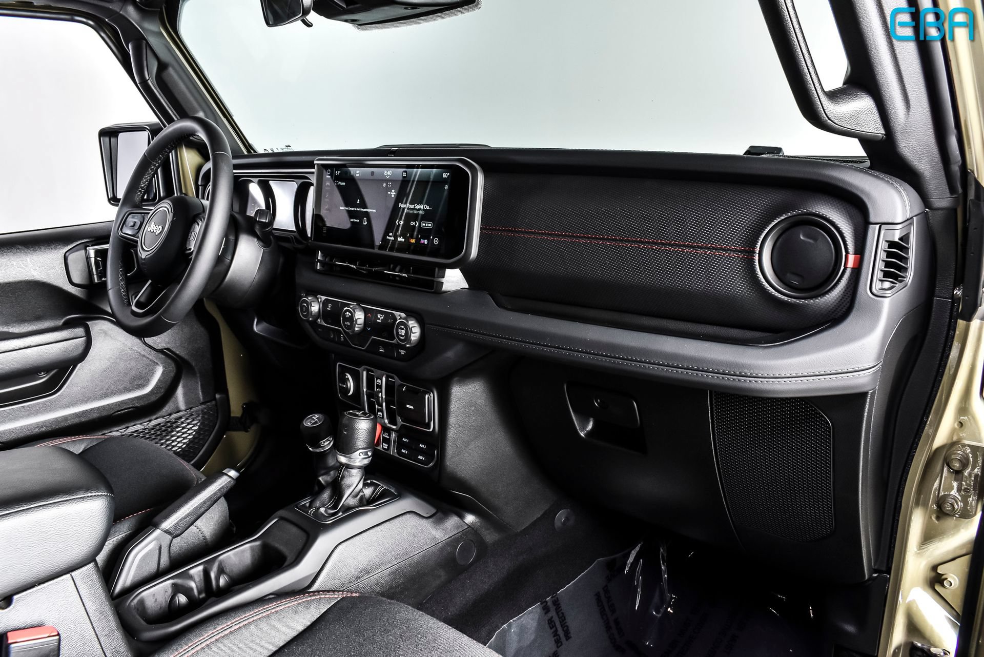 Used 2026 Jeep Wrangler Unlimited Rubicon AWD/4WD image 24