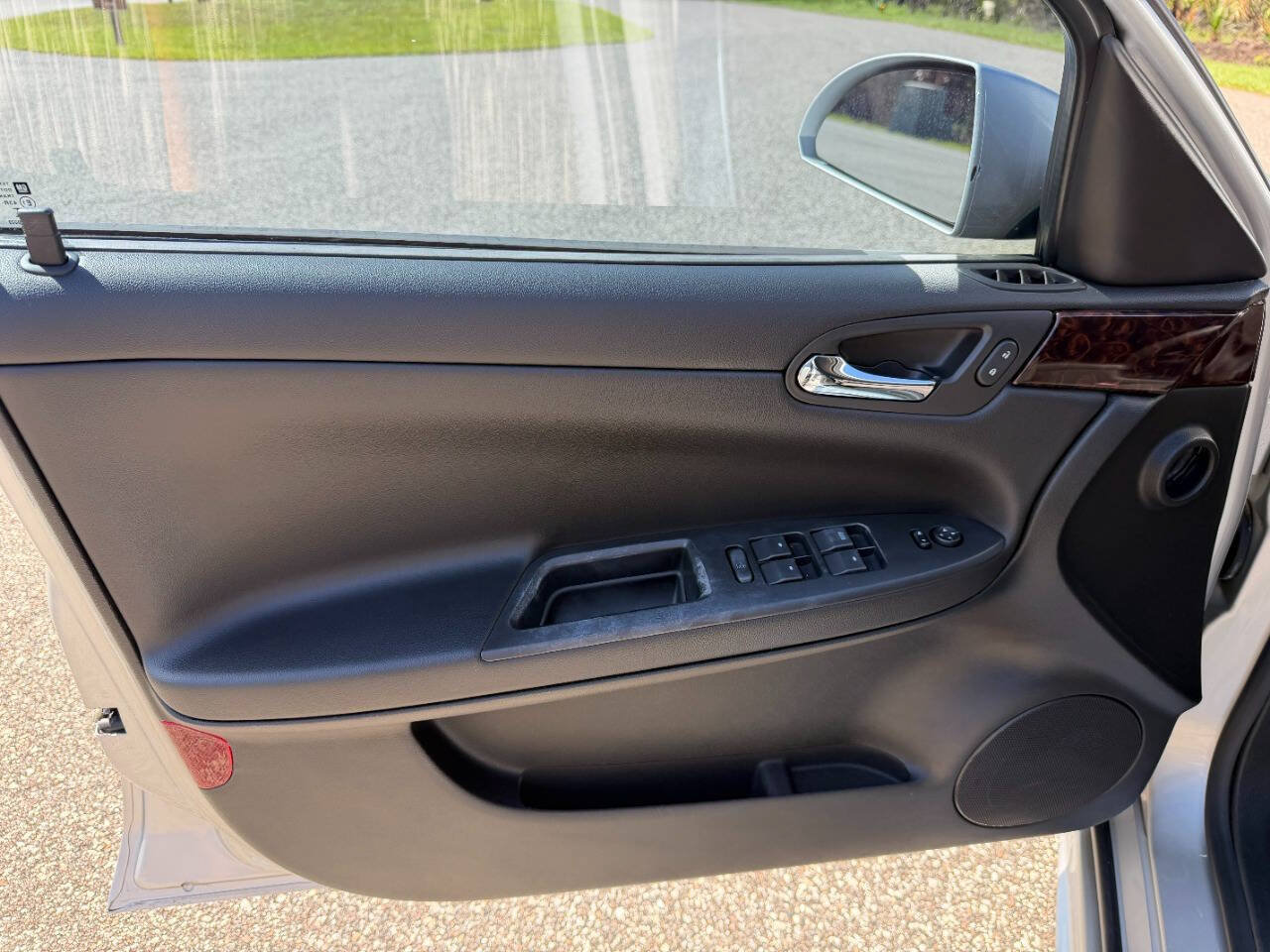 Used 2014 Chevrolet Impala Limited LS FWD image 10