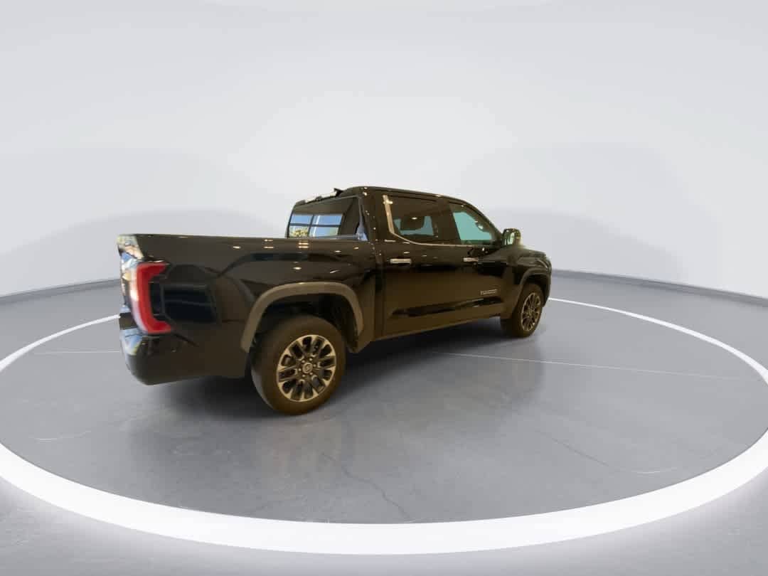 Used 2024 Toyota Tundra Limited AWD/4WD image 8