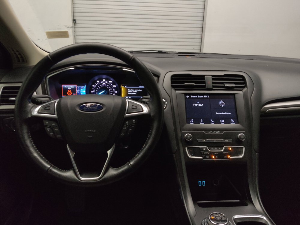 Used 2019 Ford Fusion SE w/ Equipment Group 151A FWD image 22