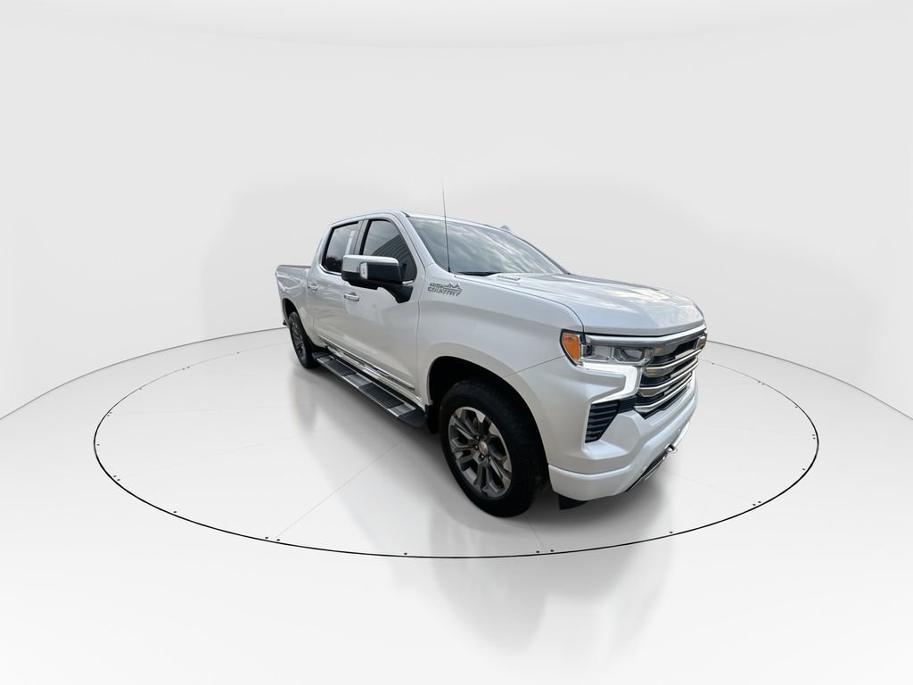 Used 2023 Chevrolet Silverado 1500 High Country w/ Z71 Off-Road Package image 2