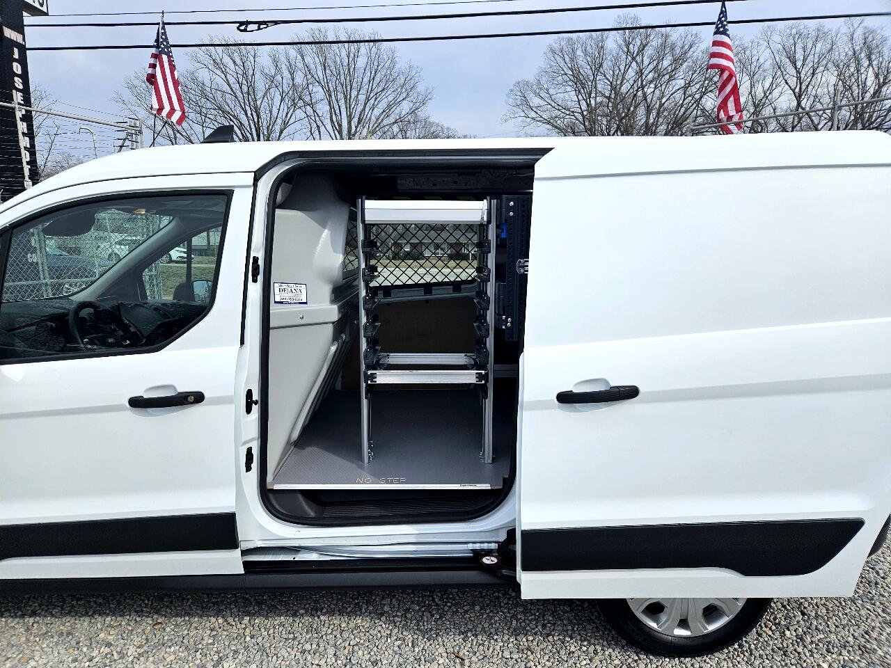 Used 2022 Ford Transit Connect XL image 17