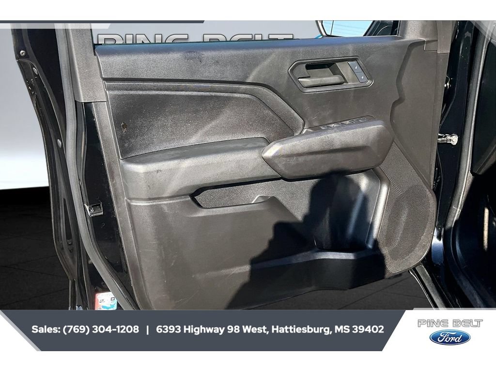 Used 2024 Chevrolet Colorado W/T RWD image 18